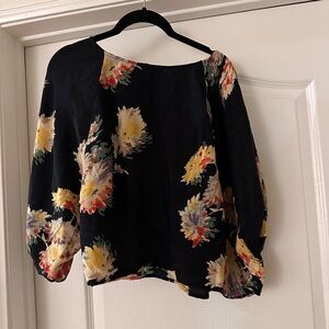 Lil black floral print 100% silk blouse size 0